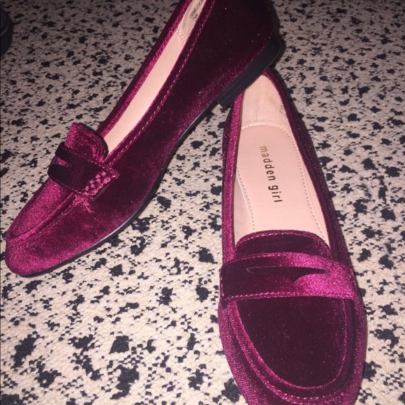 BRAND NEW Madden Girl flats NIB - Picture 3 of 6